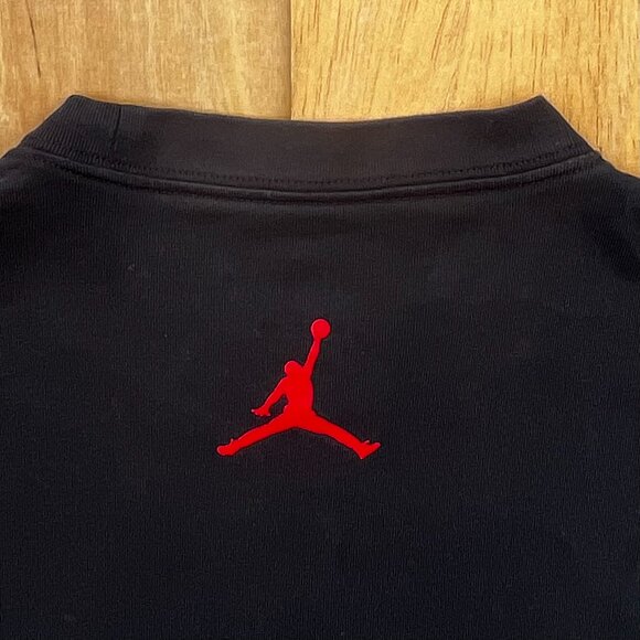 AIR JORDAN FIRE JUMP MAN BORN TO FLY GRAPHIC TEE SHIRT Men’s sz S Oversized Fit - Picture 4 of 9